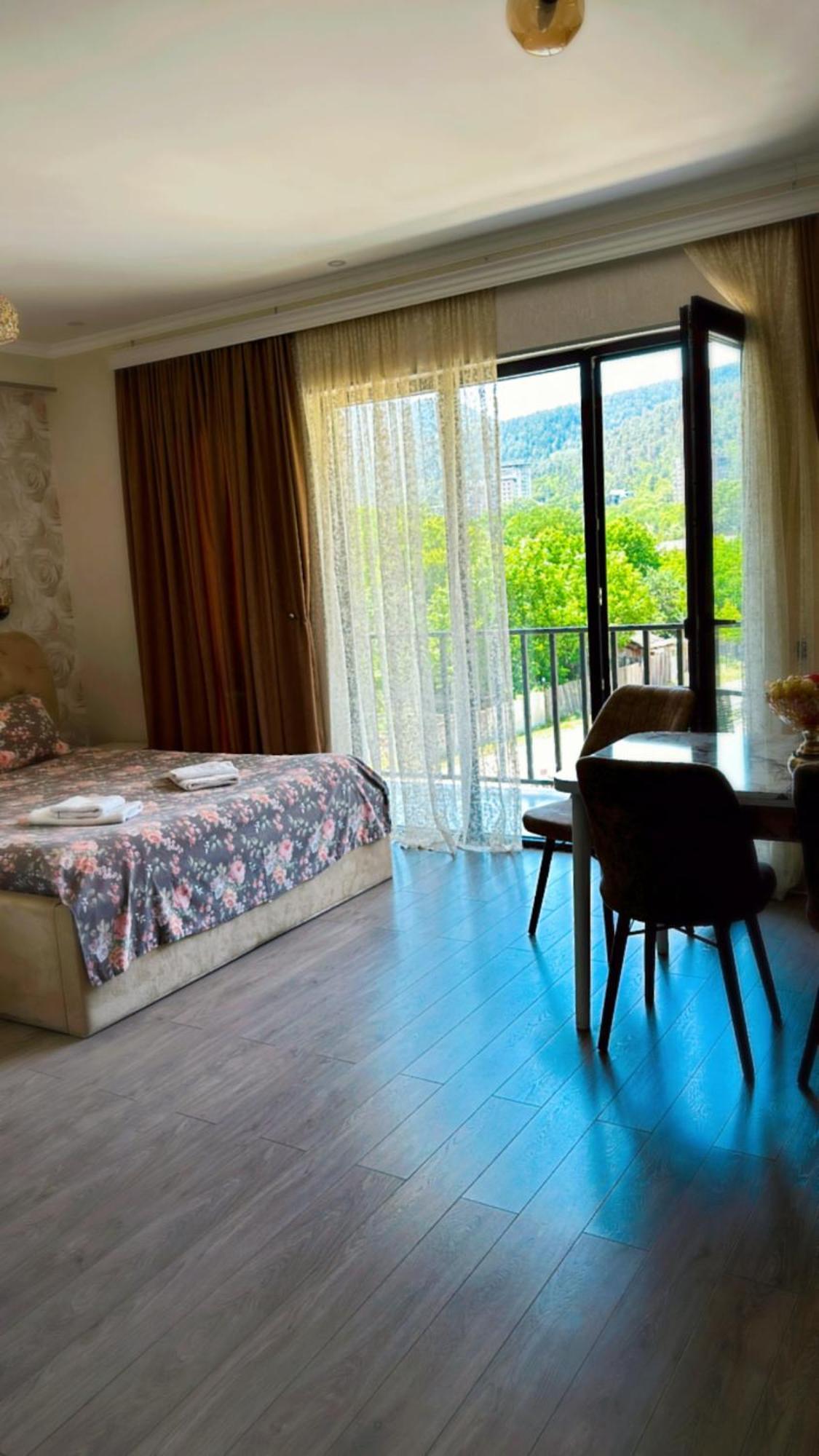 Vitali Apartment Borjomi Exterior photo